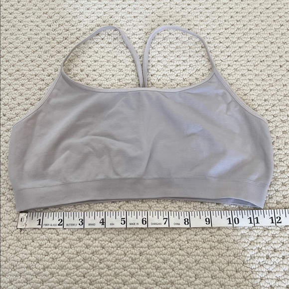 Set of 3 Gap Body seamless bralettes size Medium in very good used condition! - Picture 10 of 11
